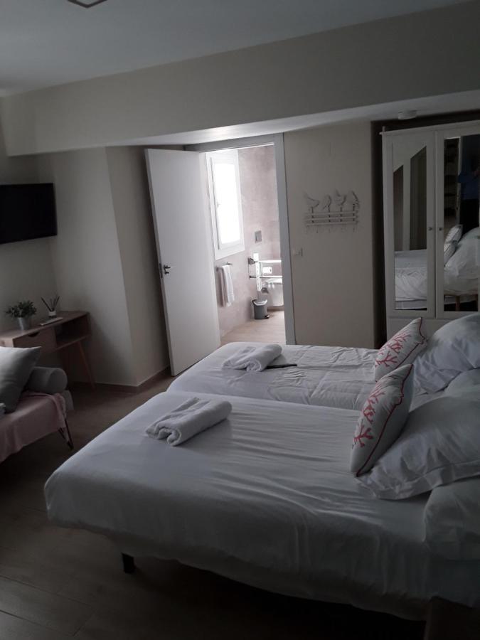 Punta Carnero 3*