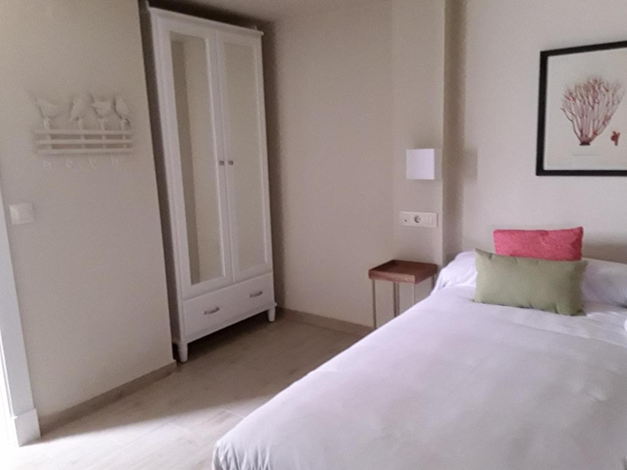 Punta Carnero 3*